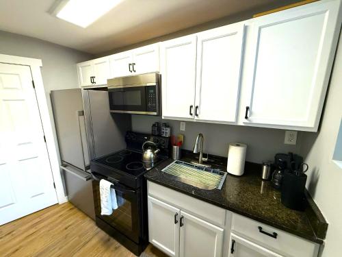 Kuchyň nebo kuchyňský kout v ubytování Crossroads at Park Place