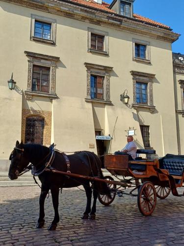 ภาพในคลังภาพของ Castle Inn ในวอร์ซอ