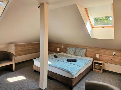 Postel nebo postele na pokoji v ubytování Mediterrán Villa Kecskemét