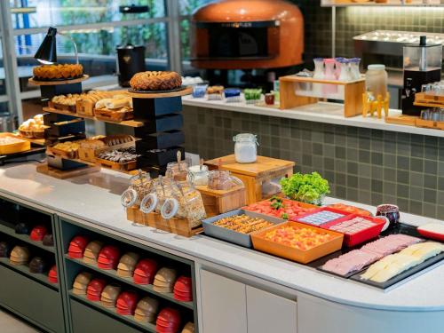 Jídlo v hotelu nebo okolí