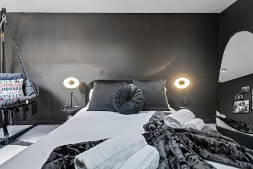 The Black Box-Wyndale Signature Stays photo 17