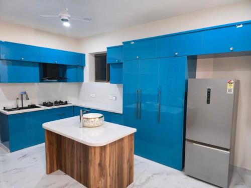 Köök või kööginurk majutusasutuses Nyra Luxuria where nature feels like home