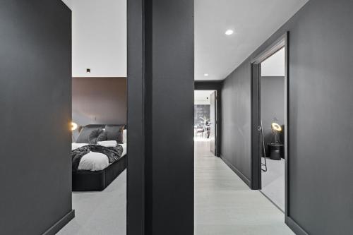 The Black Box-Wyndale Signature Stays photo 5