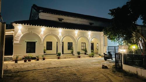 Hoone, kus hotell asub