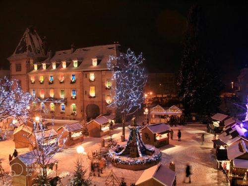 Fotografie z fotogalerie ubytování Le Moderne Vintage Hyper Centre,3 chambres, neuf au calme, 3 étoiles v destinaci Munster