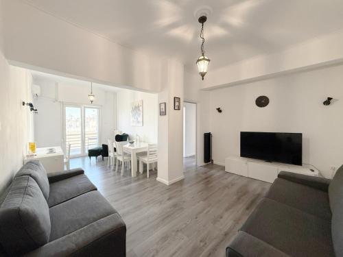 Glyfada Center Apt 11