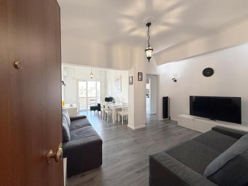 Glyfada Center Apt 11