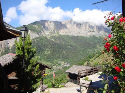 Nespecifikovaný výhled na hory nebo výhled na hory při pohledu z apartmánu