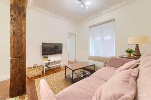 Μια τηλεόραση ή/και κέντρο ψυχαγωγίας στο Cozy Apartamento