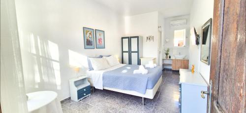 Postel nebo postele na pokoji v ubytování Knossos Sunset