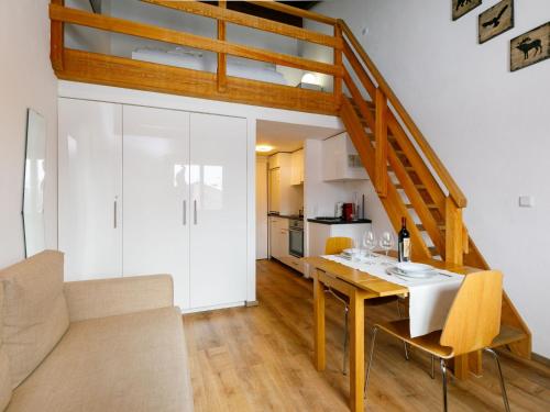 Apartment Residenza Chesa Margun 24-6 by Interhome