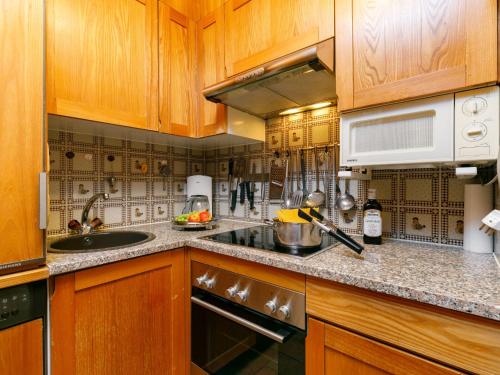 Apartment Apt-31 by Interhome