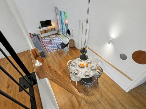 Μια τηλεόραση ή/και κέντρο ψυχαγωγίας στο Holiday Home Weitblick by Interhome