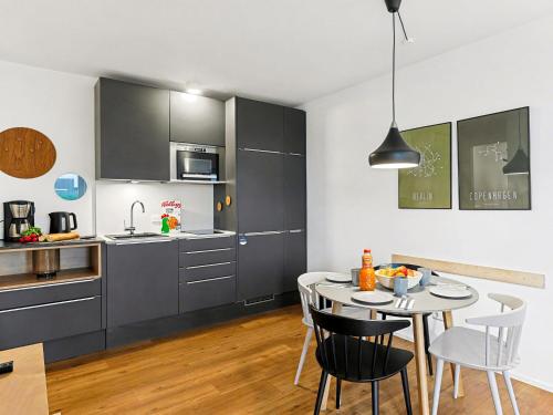 Η κουζίνα ή μικρή κουζίνα στο Holiday Home Seeperle by Interhome