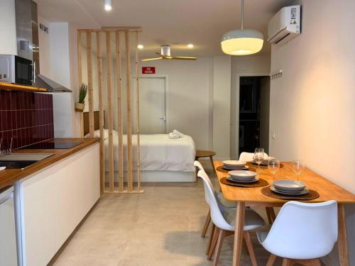 Ruzafa & Oceanografic Suites by Illetes Flats photo 43