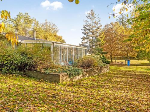 Κήπος έξω από το Holiday Home Tamina - 800m to the fjord by Interhome