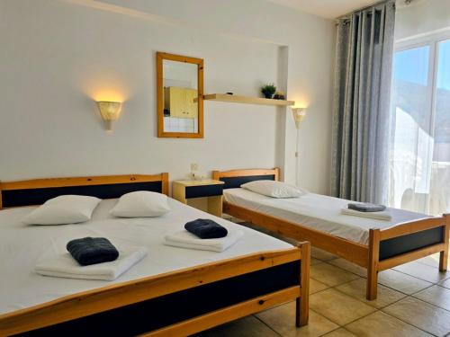 Cama o camas de una habitación en Philoxenia Beach Apartments Stavros