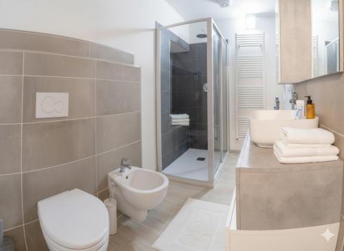 Ένα μπάνιο στο HouseImperia