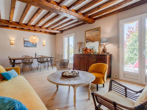 Posezení v ubytování Holiday Home Les Jonquilles-2 by Interhome