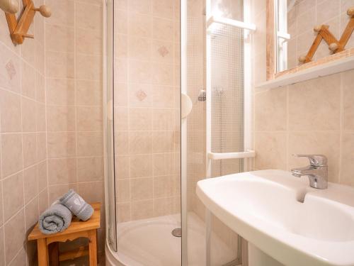 Apartment Sarvan 208 by Interhome