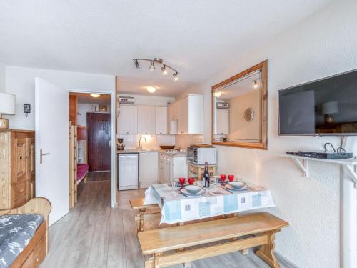 Studio Les Tommeuses - Val Claret-26 by Interhome
