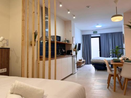 Ruzafa & Oceanografic Suites by Illetes Flats photo 41
