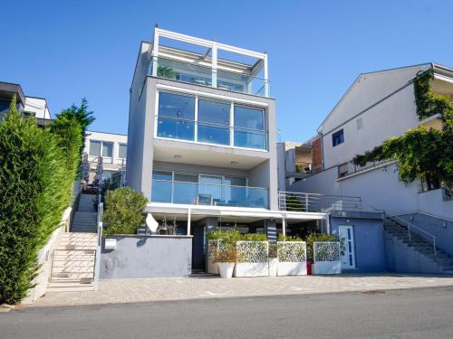 Apartment Bella by Interhome