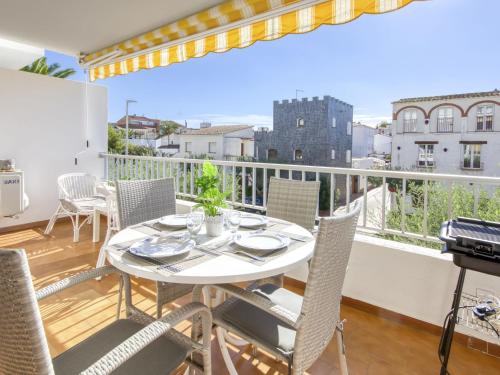 Apartment Pattaya-11 by Interhome