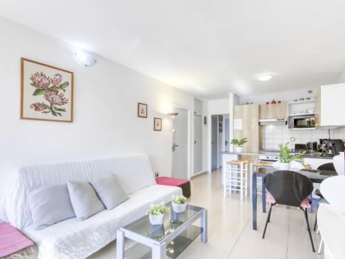 Apartment Pattaya-11 by Interhome