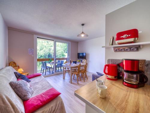 Studio Vostok Zodiaque-45 by Interhome