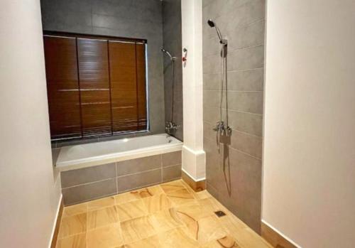 Vannituba majutusasutuses Emerald Angkor Siem Reap Cambodia