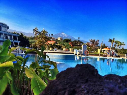 Apartamento de lujo con piscina y vistas panorámic