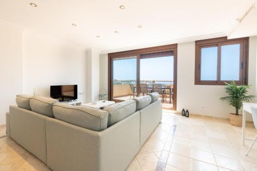 Dona Maria - Front Line Golf Duplex Seaviews