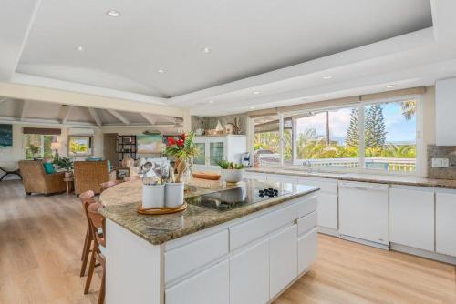 Fotografie z fotogalerie ubytování Hale Vista · VISTA Tropical Getaway at Kaanapali House to Relax v destinaci Hyatt Regency Maui Hotel Heliport