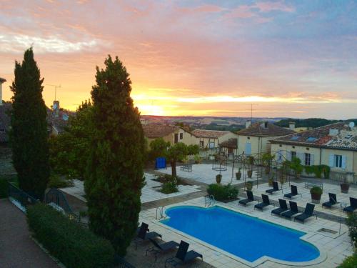 Gallery image of Logis Hôtel Restaurant de Bas in Lectoure