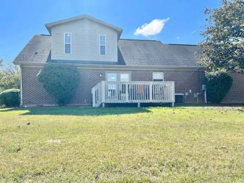 Fotografie z fotogalerie ubytování Cozy Home on Golf Course Near I75 and Bucee's v destinaci Richmond