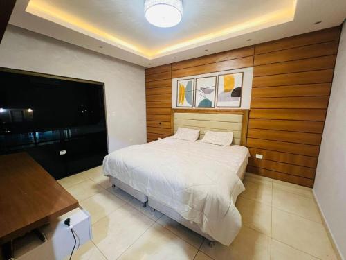 Gallery image of Casa moderna com piscina e edicula em Ciudad Del Este PY in Ciudad del Este