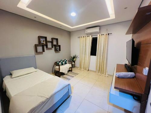 Foto sihtkohas Ciudad del Este asuva majutusasutuse Casa moderna com piscina e edicula em Ciudad Del Este PY galeriist