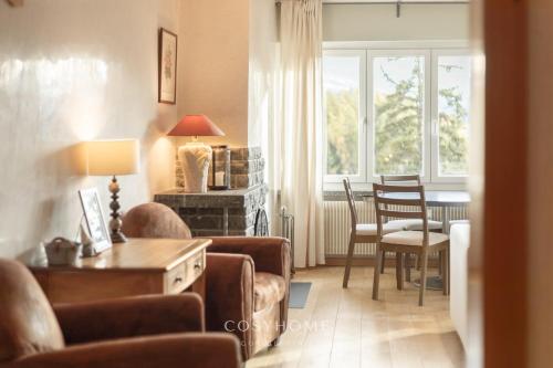 Alpine Sunset l Attique l Golf l By CosyHome