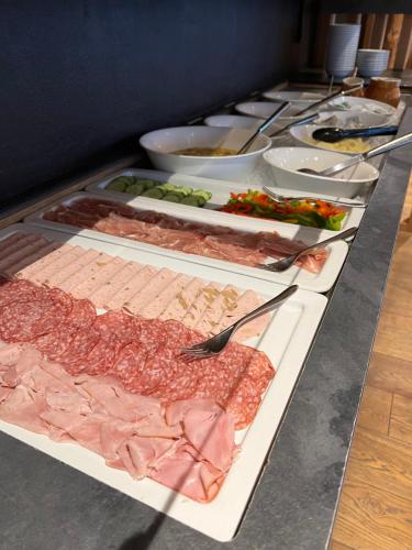 Jídlo v hotelu nebo okolí