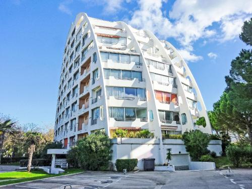 Studio du Parc II-1 by Interhome
