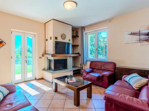 Posezení v ubytování Apartment Letizia by Interhome