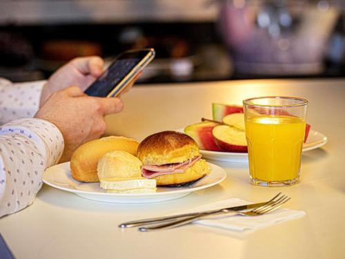 Jídlo v hotelu nebo okolí