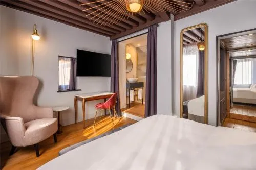 Cour des Loges Lyon, A Radisson Collection Hotel photo 21