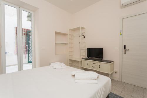 I tre santi apartment by Dimorra