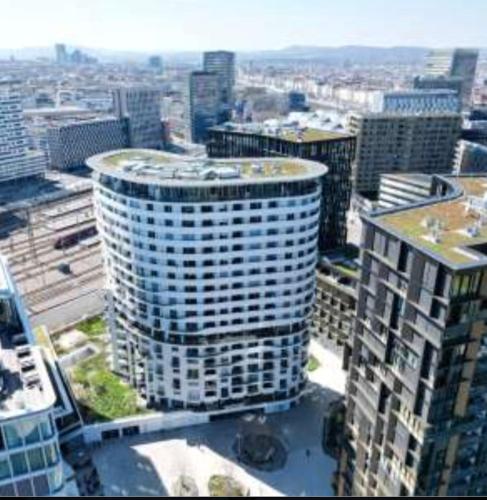 Am Hauptbahnhof 17 Stock Panorama