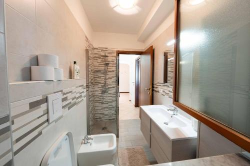 Turin Terrace Home - 2 Camere, 2 Bagni, Metro a due passi photo 29
