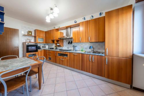 Turin Terrace Home - 2 Camere, 2 Bagni, Metro a due passi photo 12