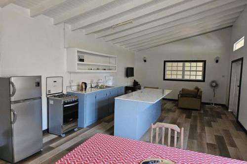 Cuina o zona de cuina de Wavecrest Suites