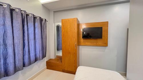 Μια τηλεόραση ή/και κέντρο ψυχαγωγίας στο Hotel Riviera